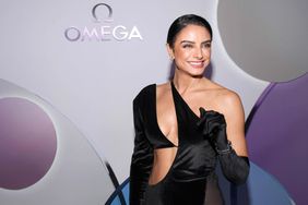Aislinn Derbez