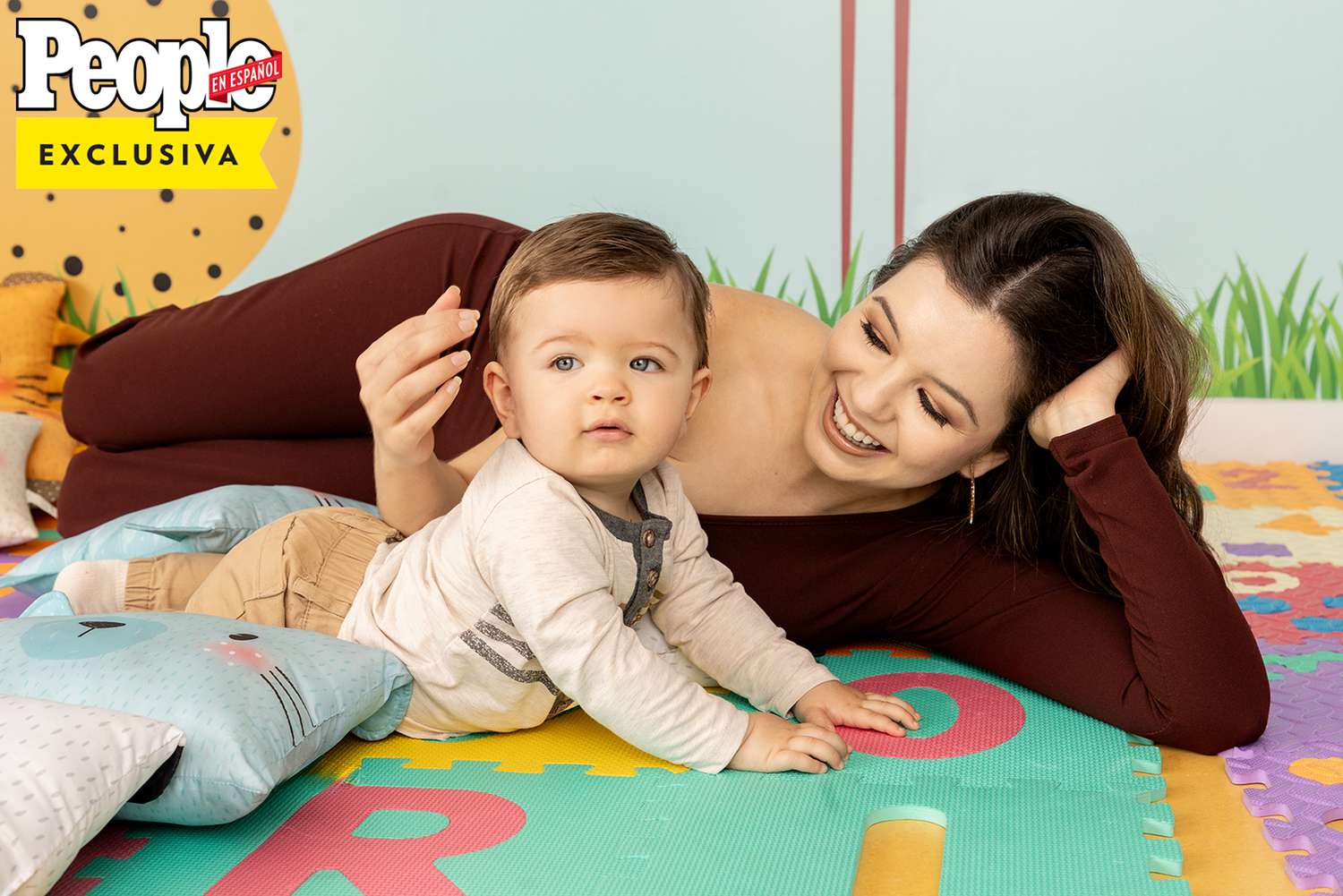 Pablo Azar y Ana Carolina Grajales bebe