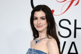 anne hathaway