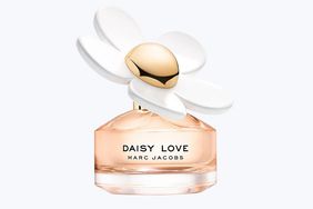 daisy love