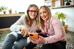 Falos de moda divertidos en la redes sociales