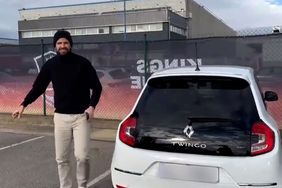 Gerard Piqué le contesta a Shakira con carro Twingo