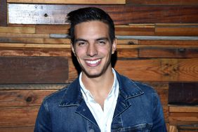 Vadhir Derbez
