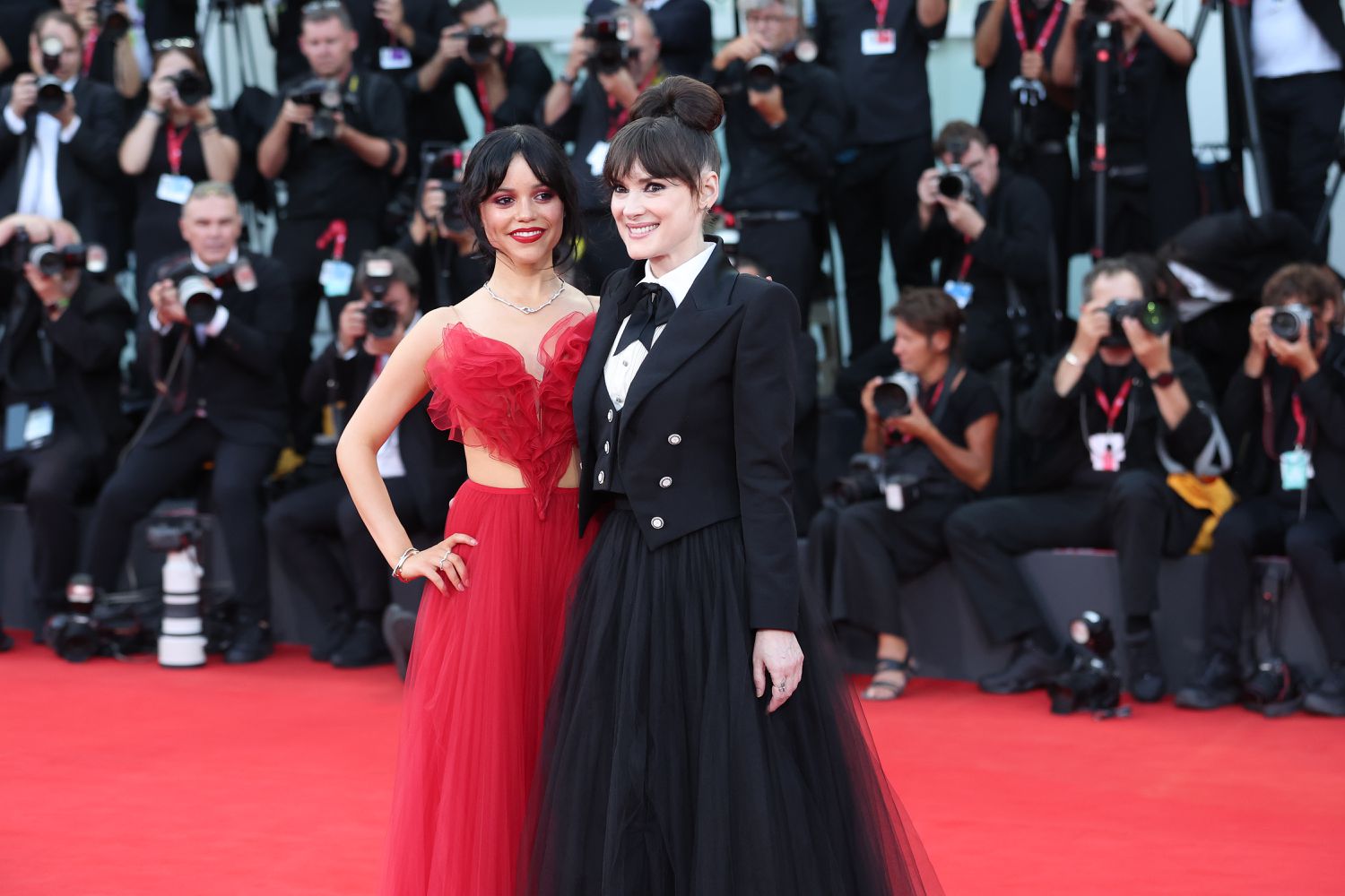 Jenna Ortega y Wynona Ryder
