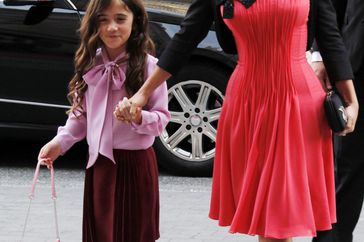 Salma Hayek y su hija Valentine en Madrid