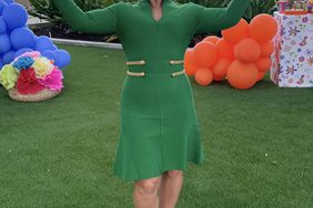 Adamari Lopez, look del dia, vestido verde, hoy dia