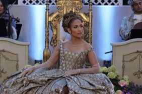 JLo cumple Bridgerton reina copia.jpg