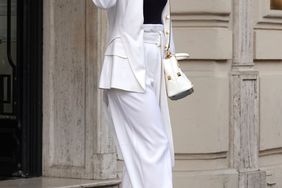 Lady Gaga, Roma, conjunto blanco, zapatos de plataforma