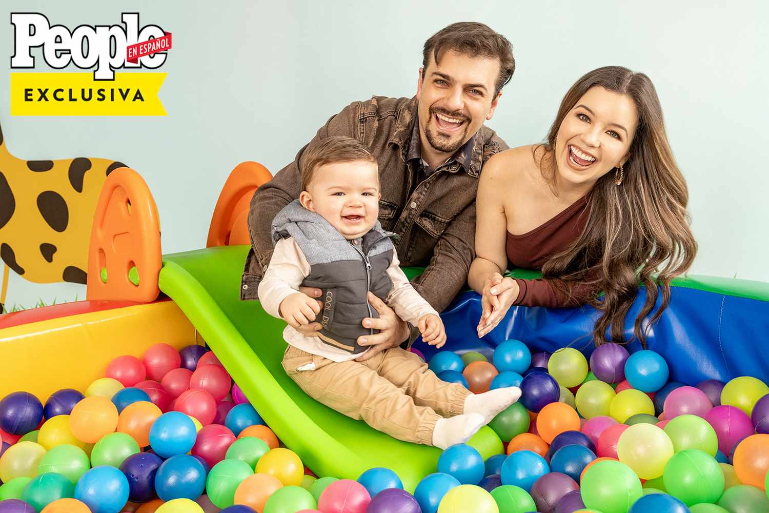 Pablo Azar y Ana Carolina Grajales bebe