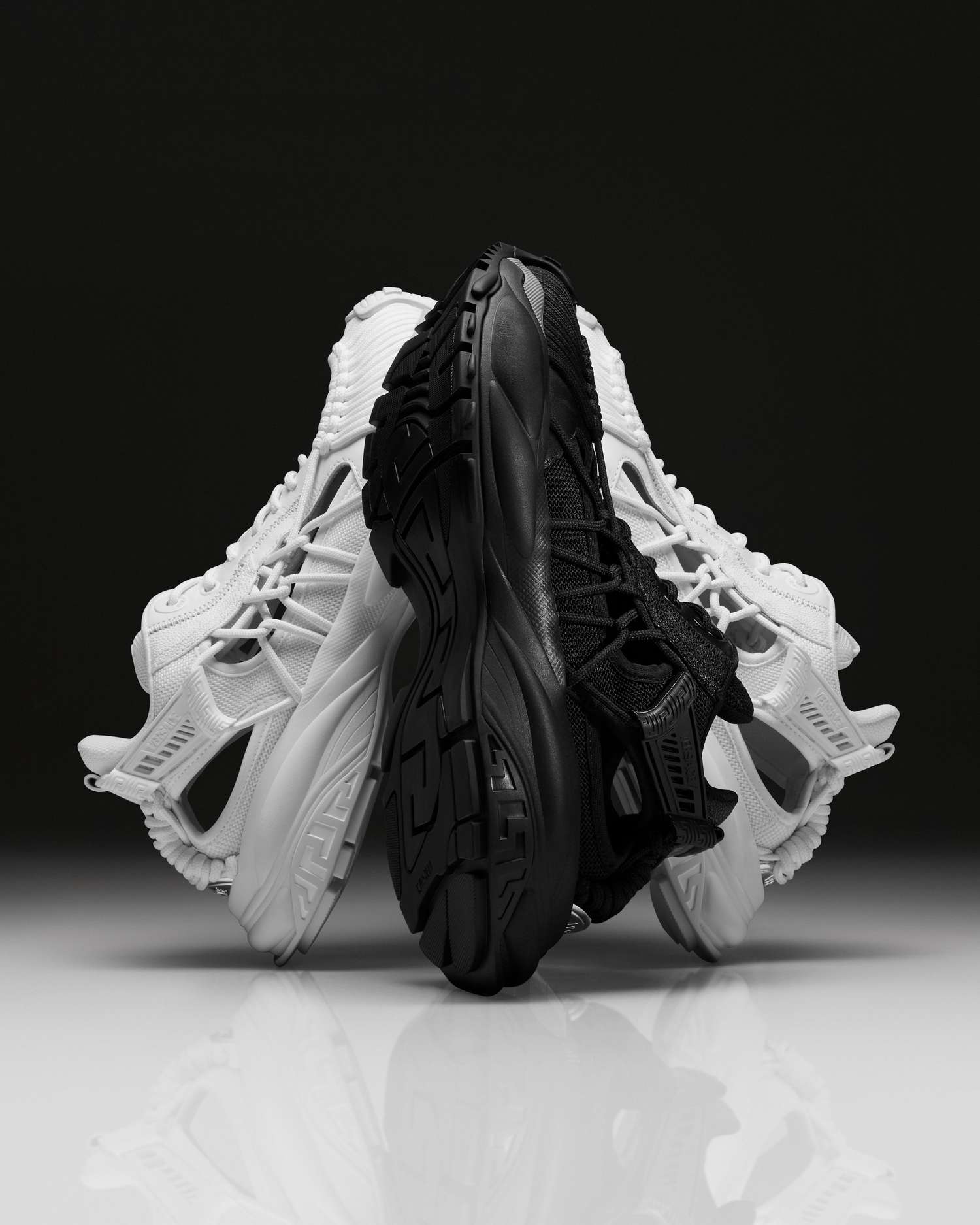 Zapatillas Mercury de Versace.jpg